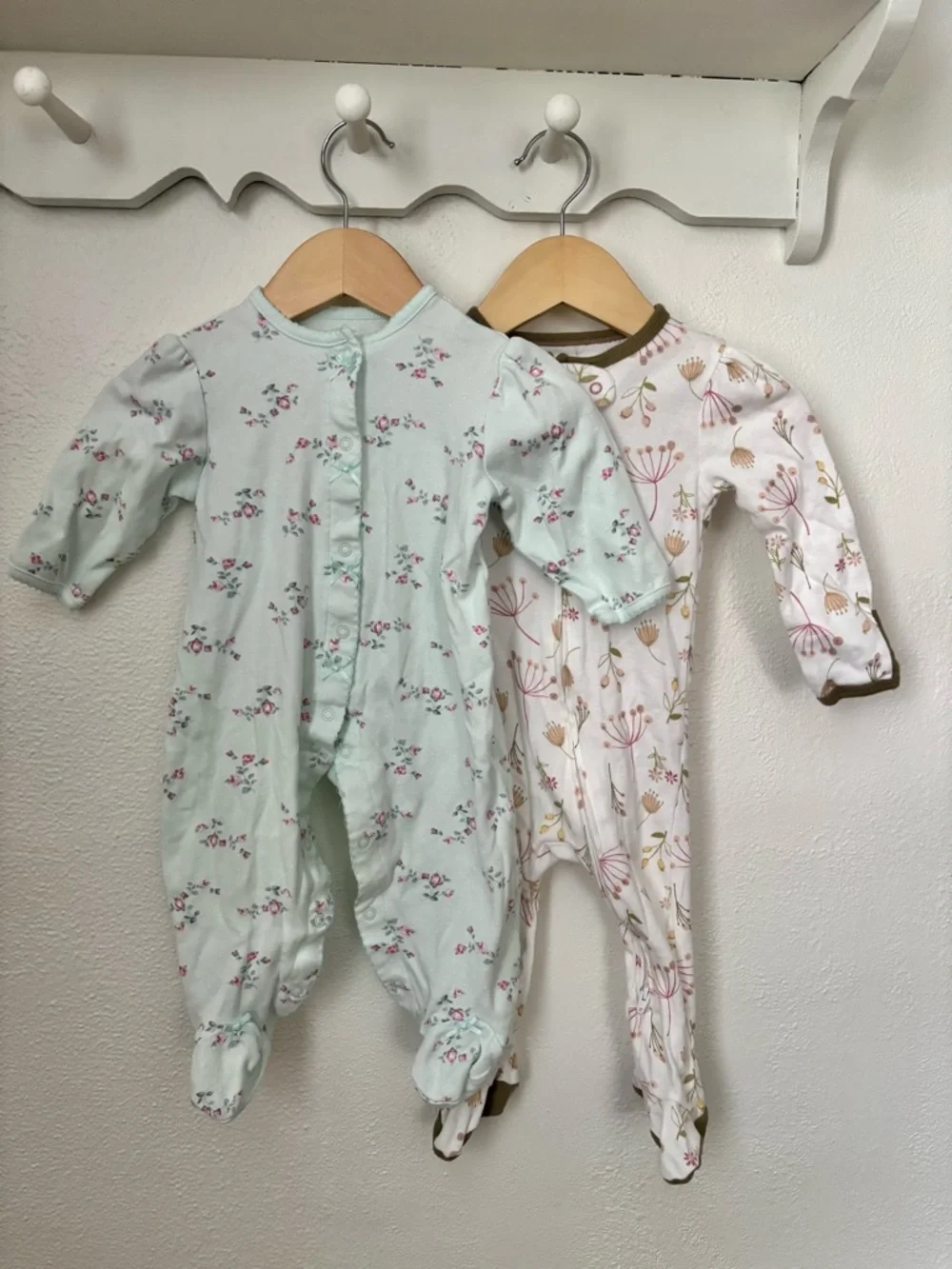 Baby Girl Spring Bundle 6-9M Footie Pajamas Rompers Tommy Hilfiger Outfit Set
